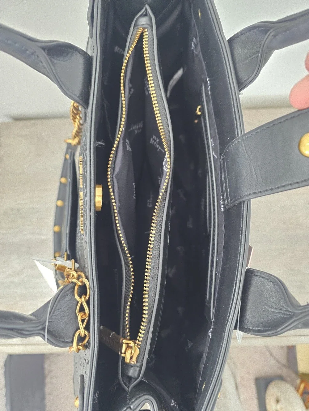 Betsey Johnson Skull Tote Bag Halloween Bag 2026 Collection
